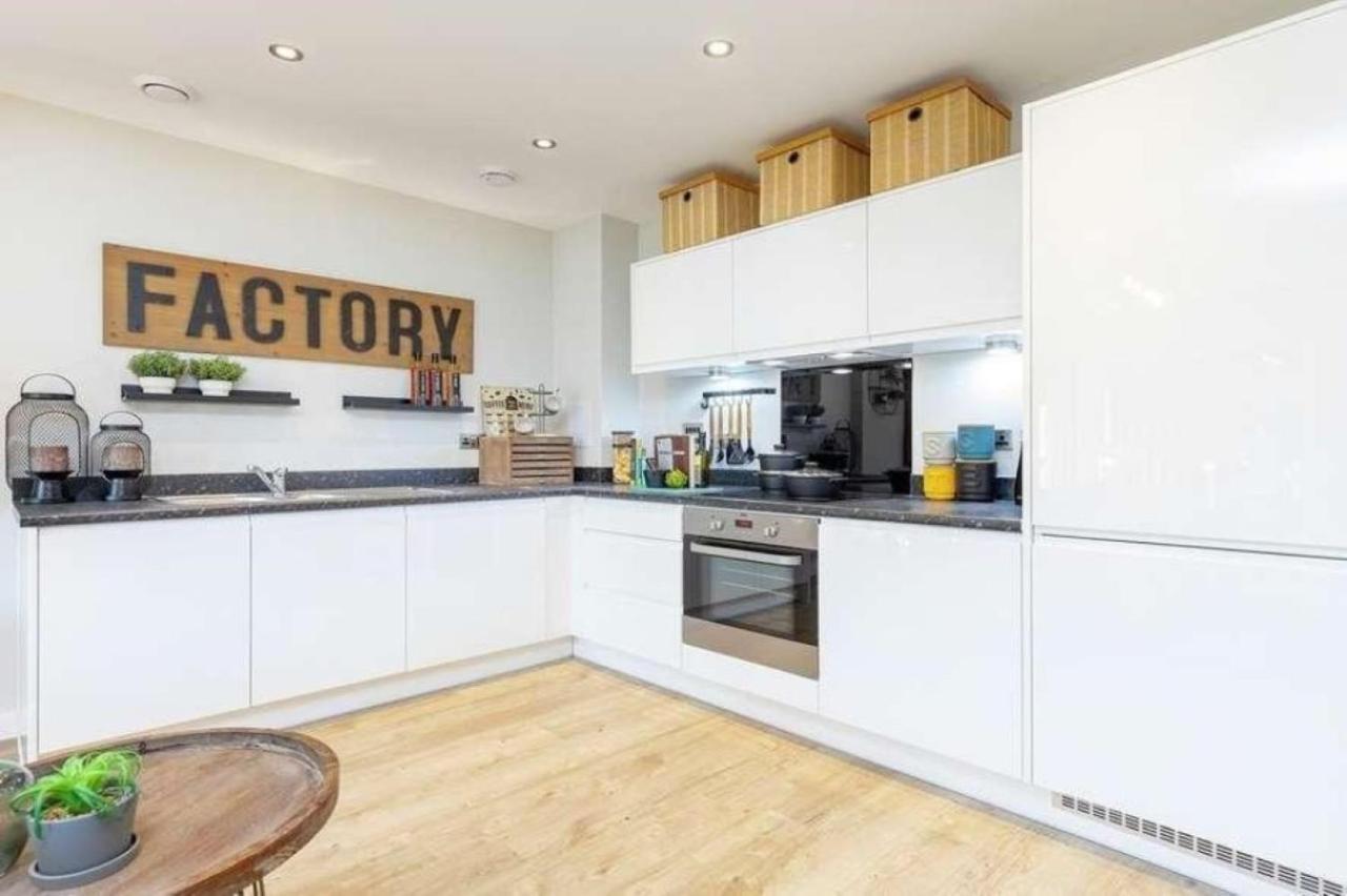 Newly Built Luxury 2 Bed Apartment!!! London Exterior foto